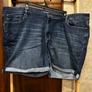 Signature by Levi Strauss | Dark Blue Jean Shorts | 24 Womens